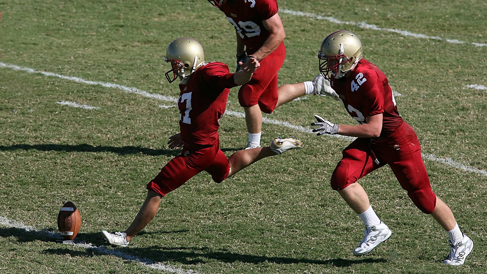 职业球员技战术执行反应慢半拍，球员战术意识