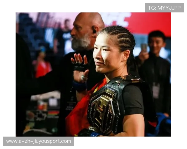 MMA终结技成职业名片，选手爆红